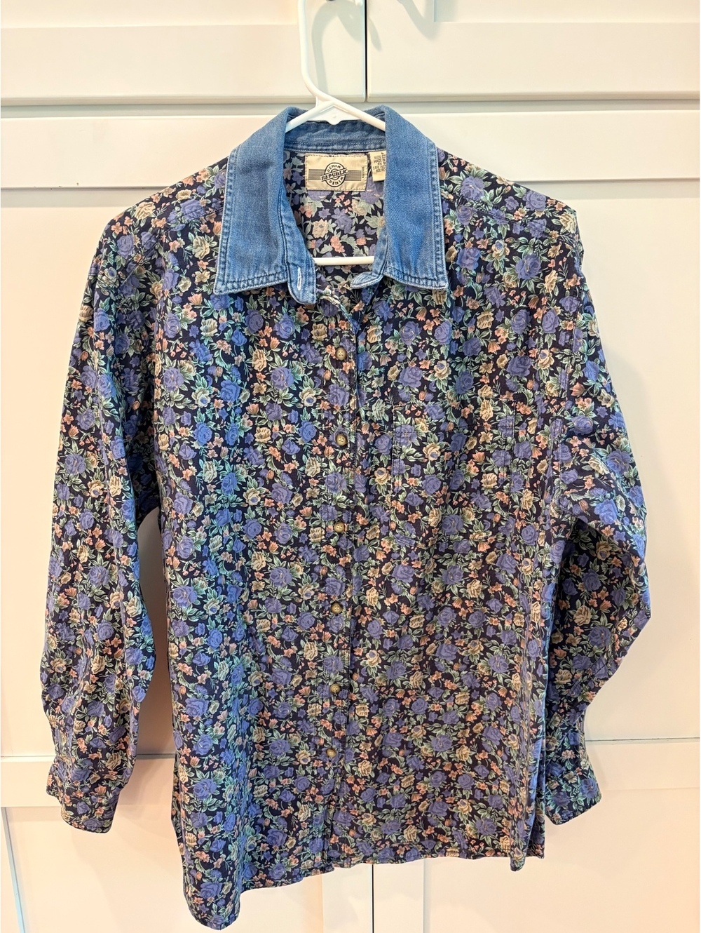 Vintage 90s Denim Republic Floral Button-Up Blouse with Denim Collar, Size L